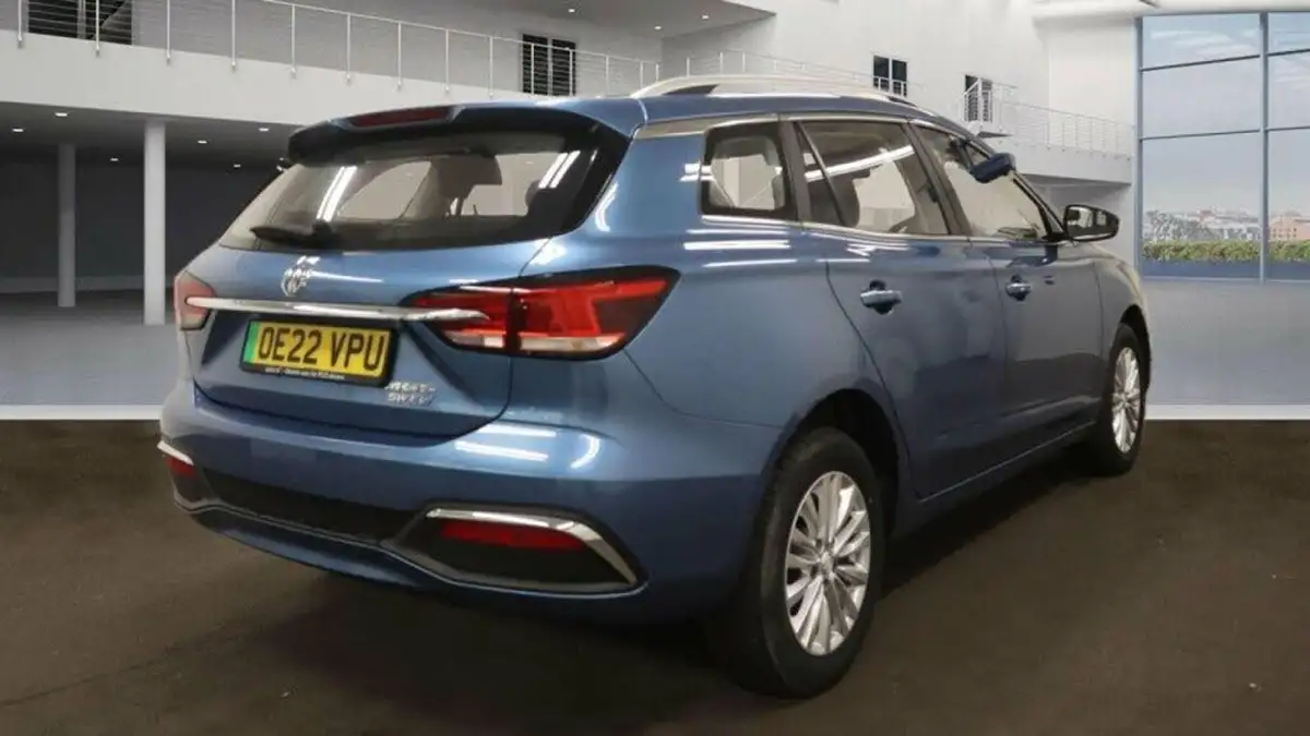 2022-mg-mg5-e-exclusive-ev-long-range-big-4