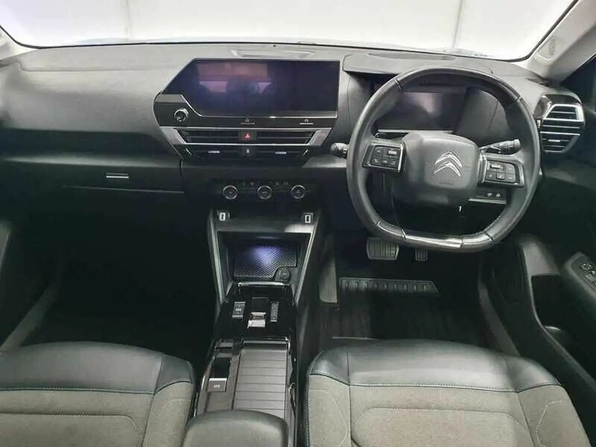 2021-citroen-c4-12-puretech-sense-plus-eat8-big-10