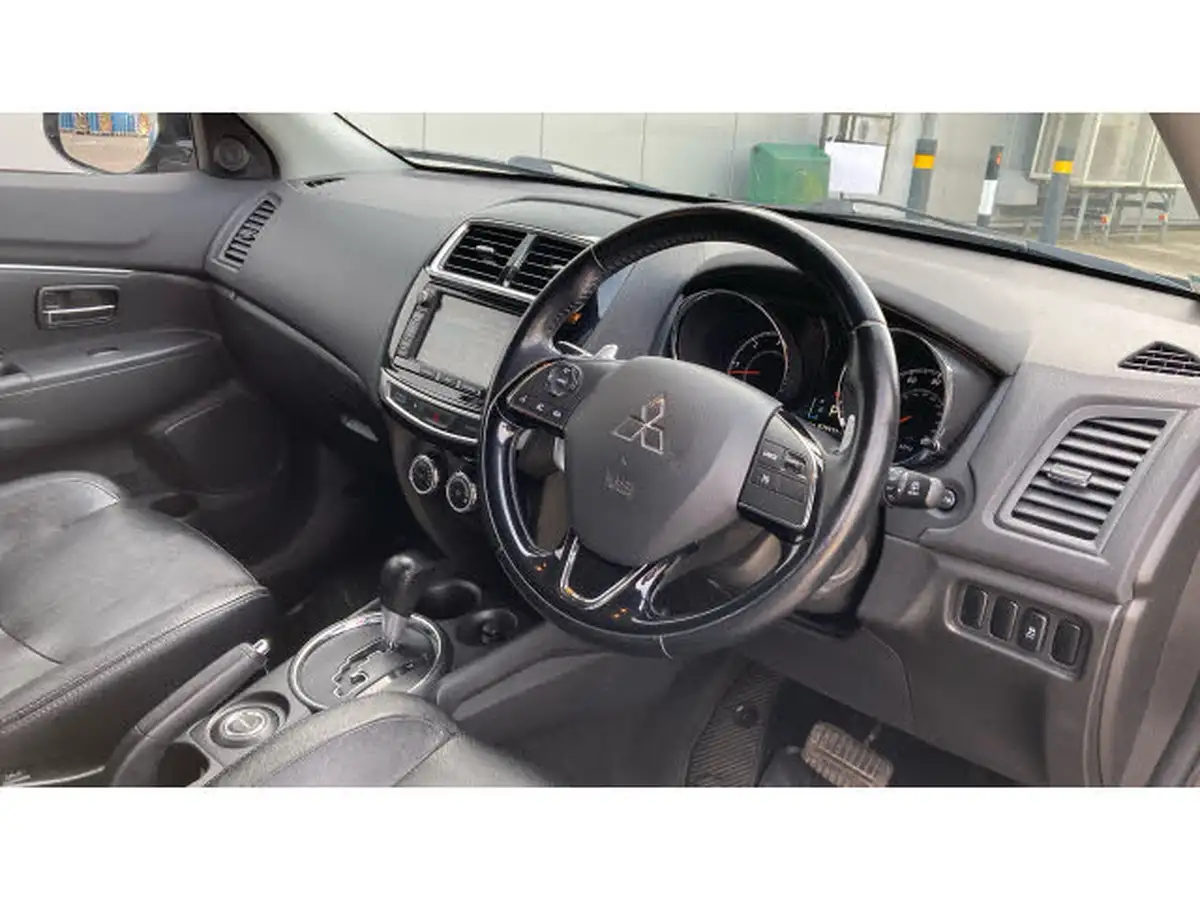 2015-mitsubishi-asx-22di-d-zc-h-big-10