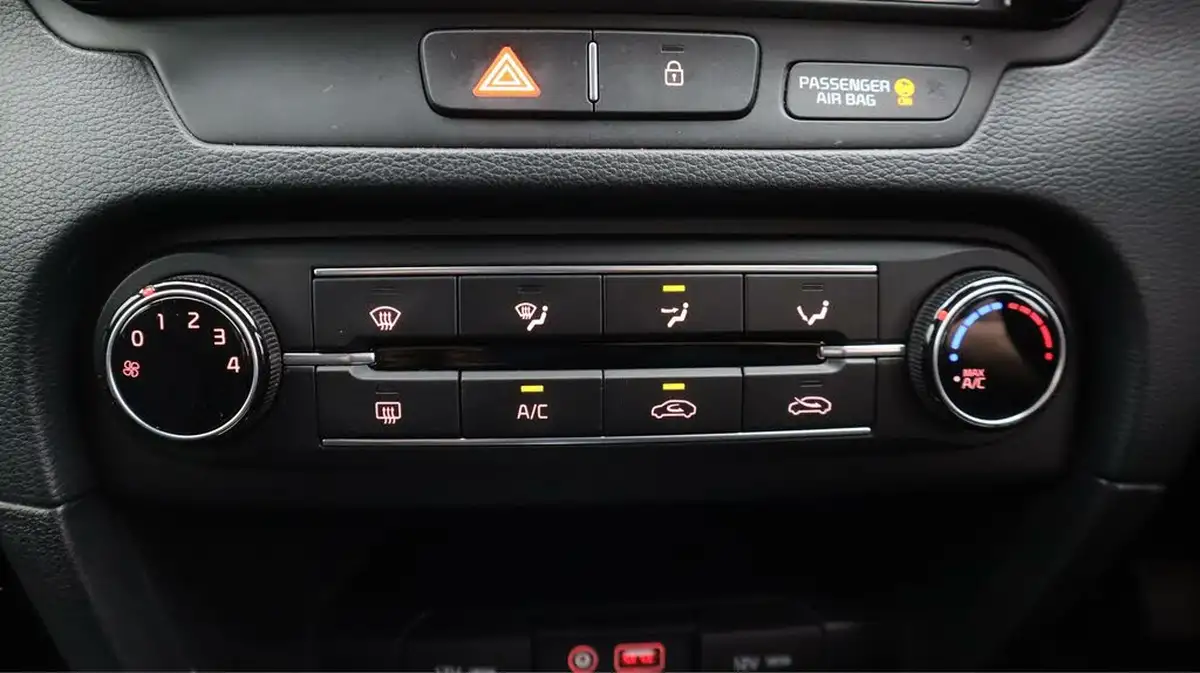 2019-kia-ceed-16crdi-2-eco-sportswagon-big-12