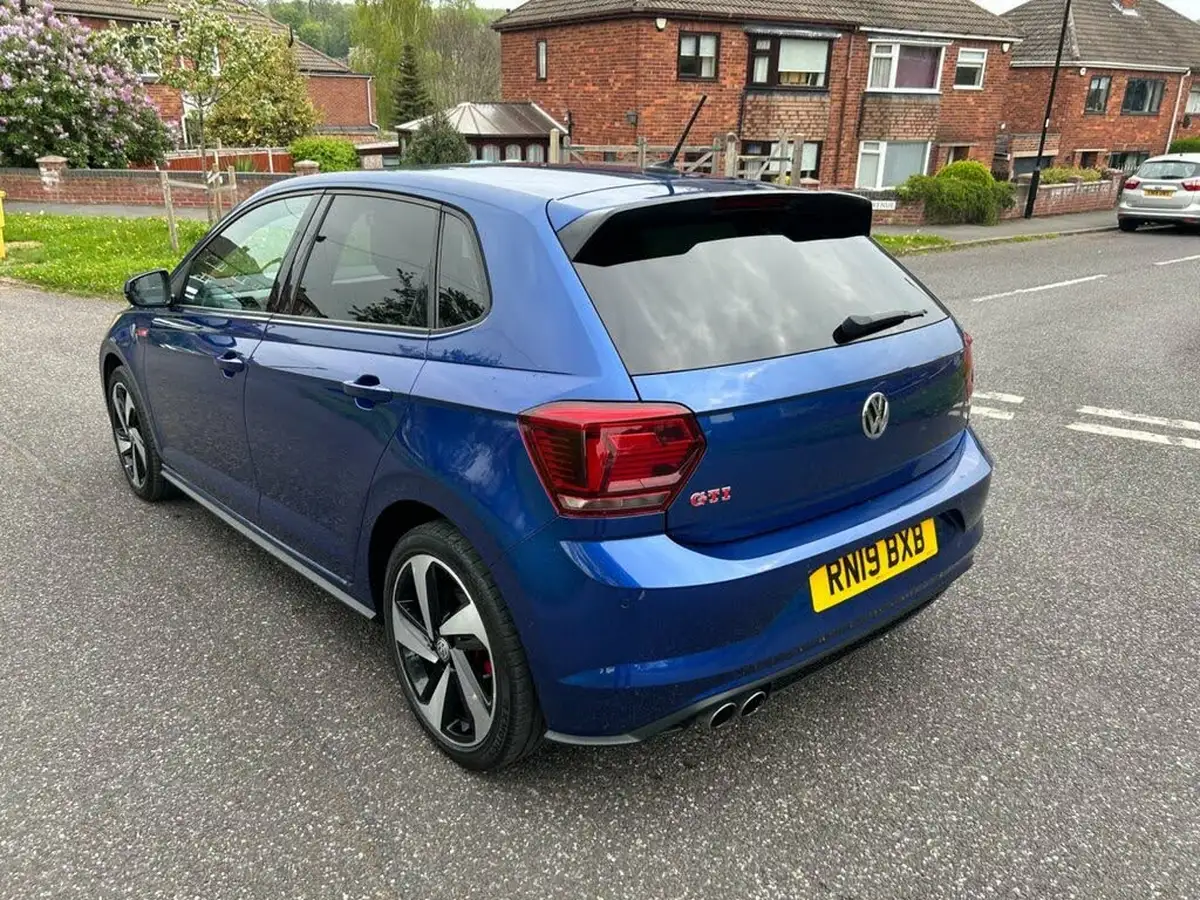 2019-volkswagen-polo-20-tsi-gti-big-6