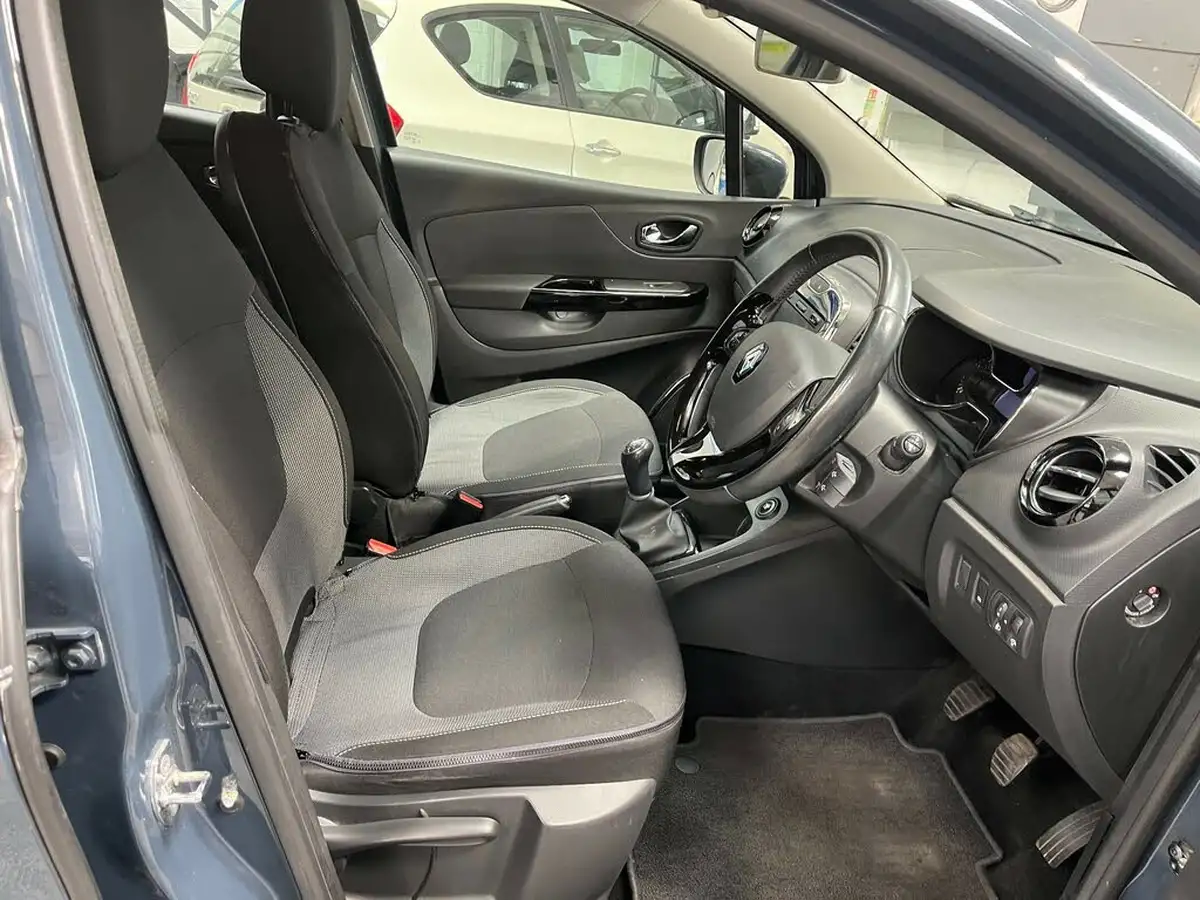2014-renault-captur-15dci-dynamique-90bhp-energyss-big-14