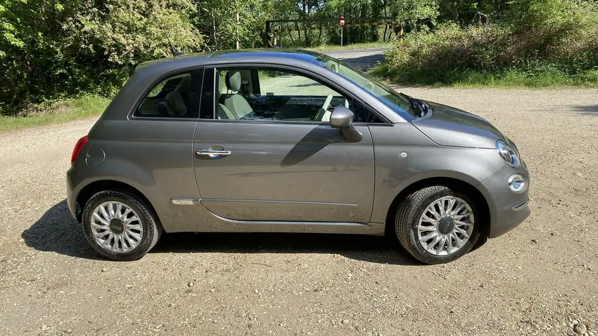 2017-fiat-500-12-lounge-big-14