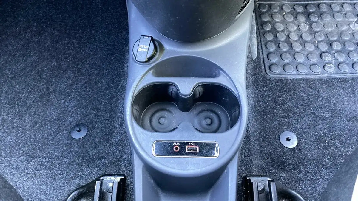 2017-fiat-500-12-lounge-big-38