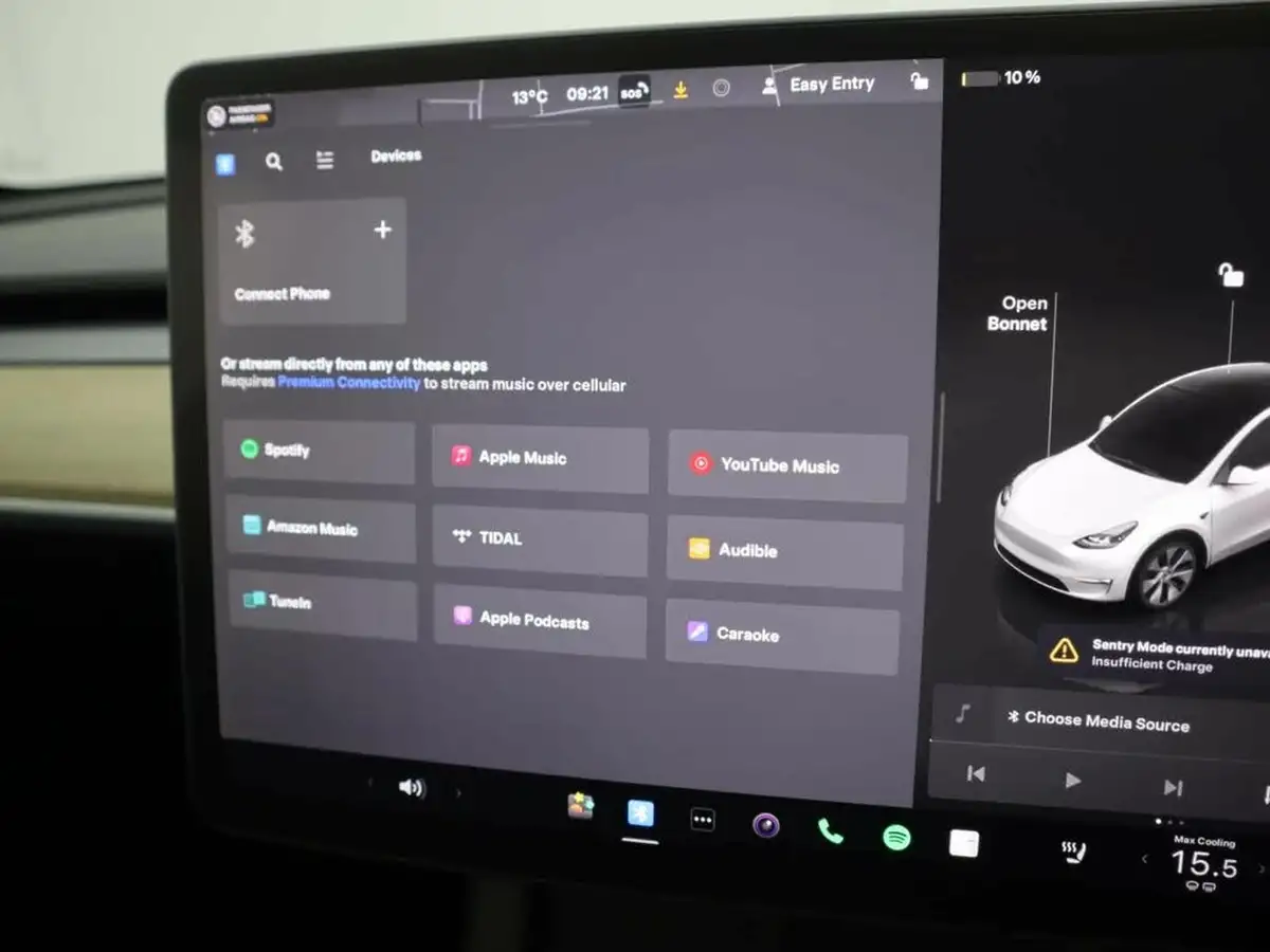 2022-tesla-model-y-e-rwd-big-31