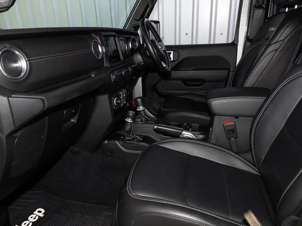 2021-jeep-wrangler-20-gme-overland-5d-big-4