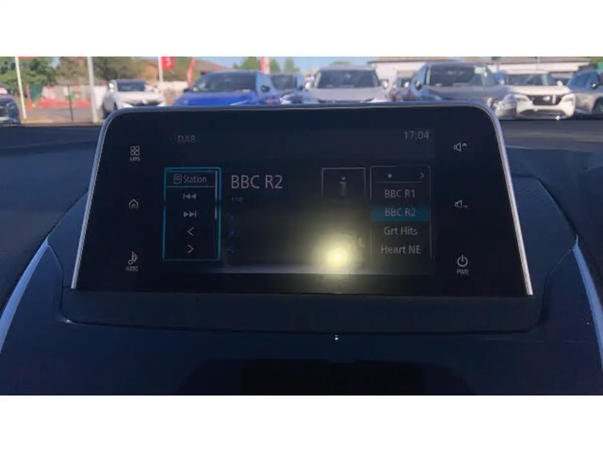 2020-mitsubishi-eclipse-cross-15-black-big-36