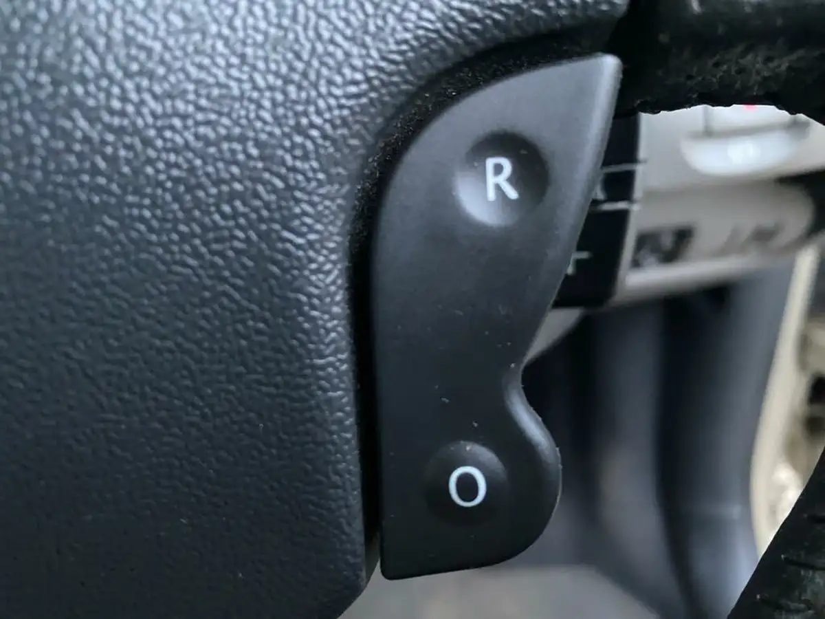 2008-renault-scenic-16-dynamique-big-28