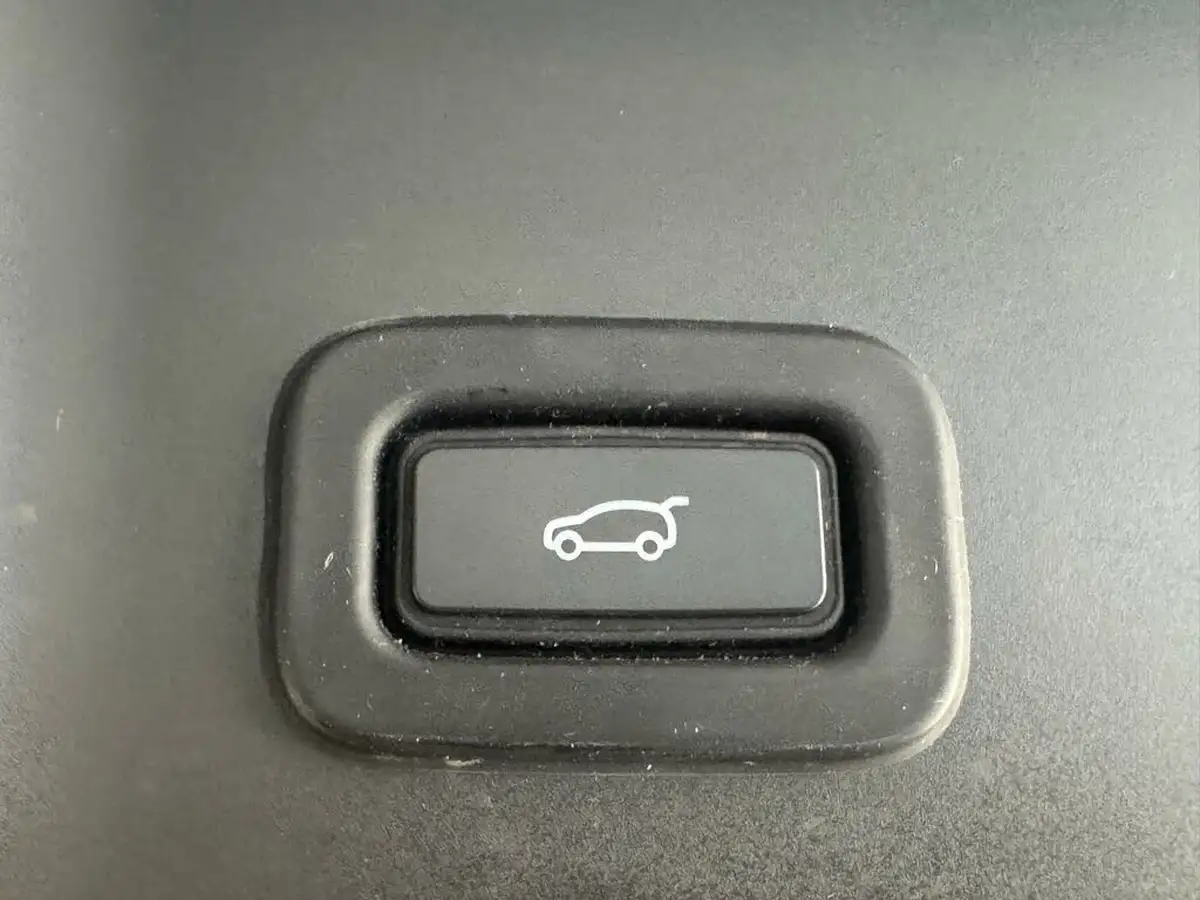 2021-land-rover-range-rover-evoque-20-p250-r-dynamic-hse-big-14