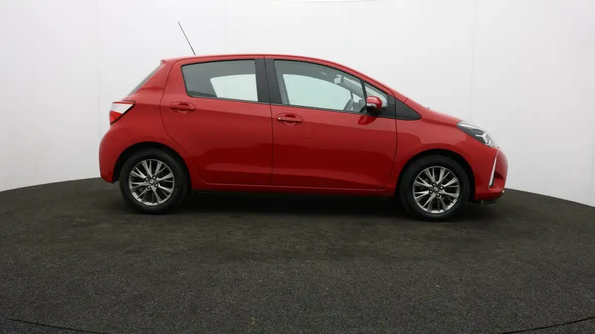 2020-toyota-yaris-10-vvt-i-icon-big-37