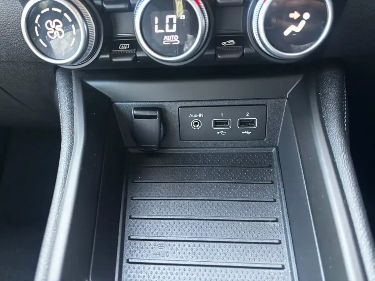 2020-renault-zoe-e-i-gt-line-rapid-charge-big-28