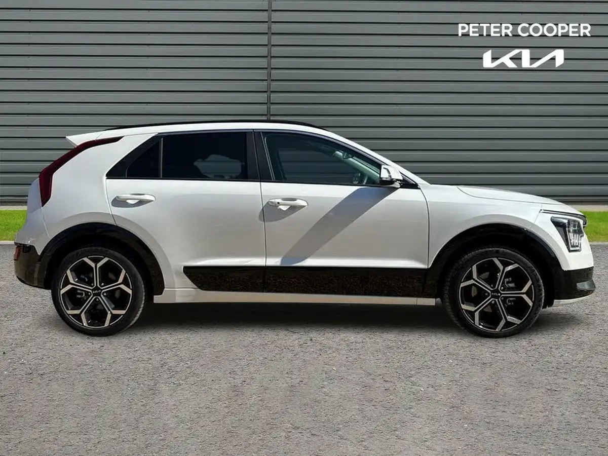 2024-kia-niro-16-gdi-139bhp-hev-132kwh-big-3