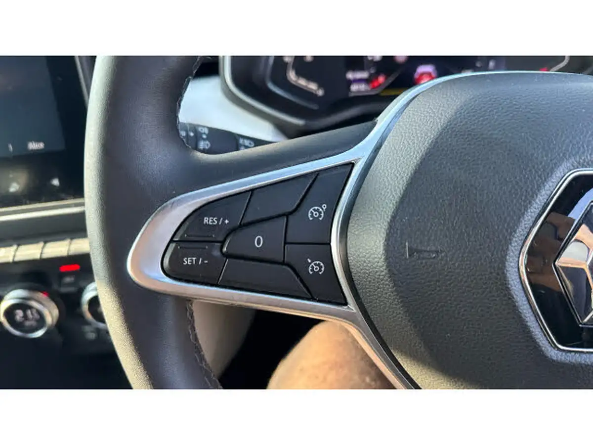 2021-renault-clio-10-tce-s-edition-90ps-big-39