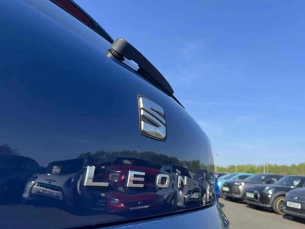 2017-seat-leon-12-tsi-se-dynamic-technology-hatchback-big-12
