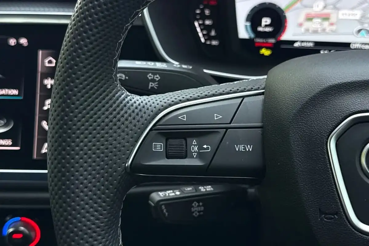 2024-audi-q3-15-35-tfsi-s-line-sportback-tronic-big-37