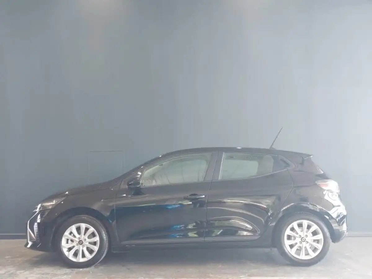 2024-renault-clio-16-evolution-big-3