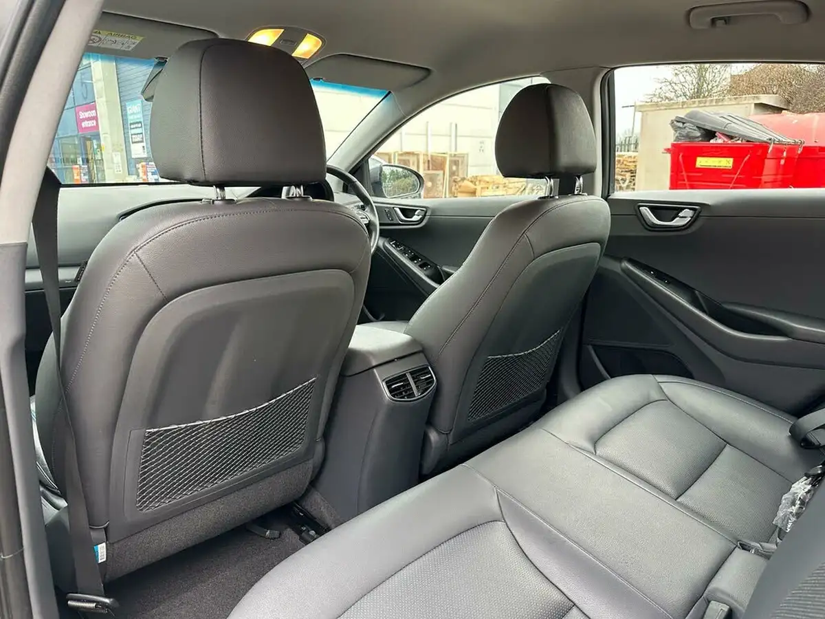 2018-hyundai-ioniq-16-gdi-premium-se-hybrid-big-22
