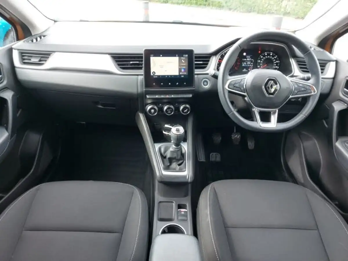 2021-renault-captur-10-tce-iconic-100bhp-big-2