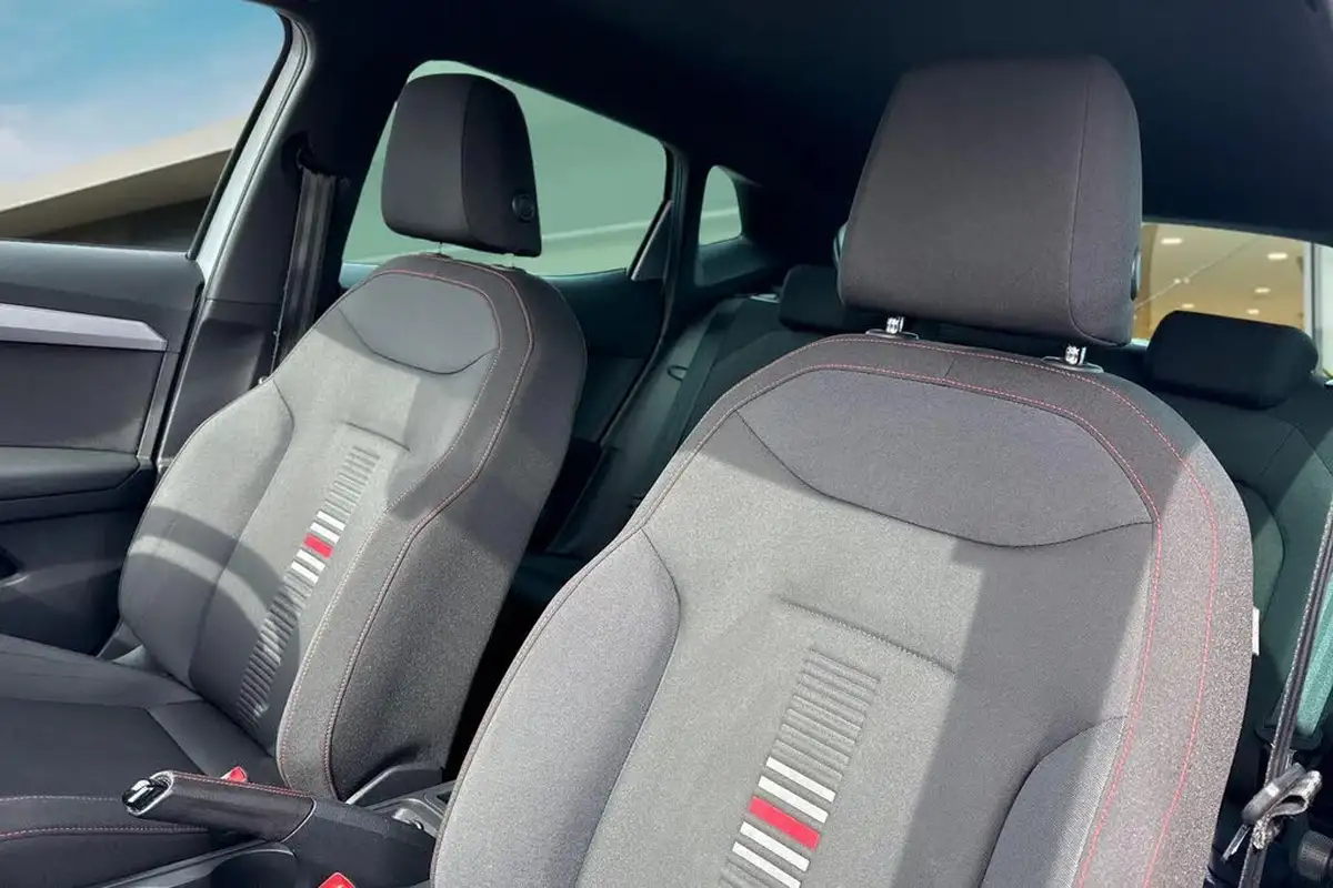 2020-seat-ibiza-10-mpi-fr-big-14