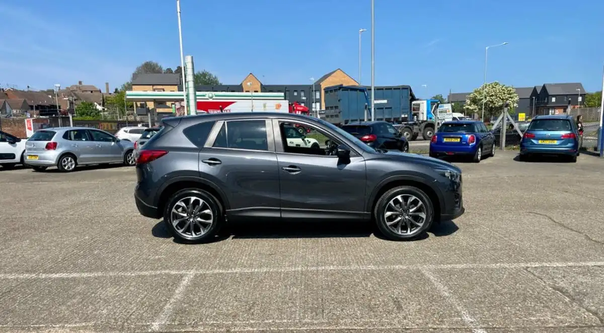 2017-mazda-cx-5-20-sport-nav-big-9