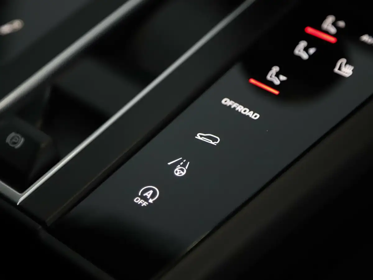 2022-porsche-macan-29-v6-gts-big-38