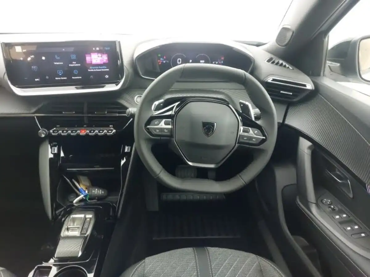 2024-peugeot-2008-suv-12-puretech-allure-130ps-eat8-big-6