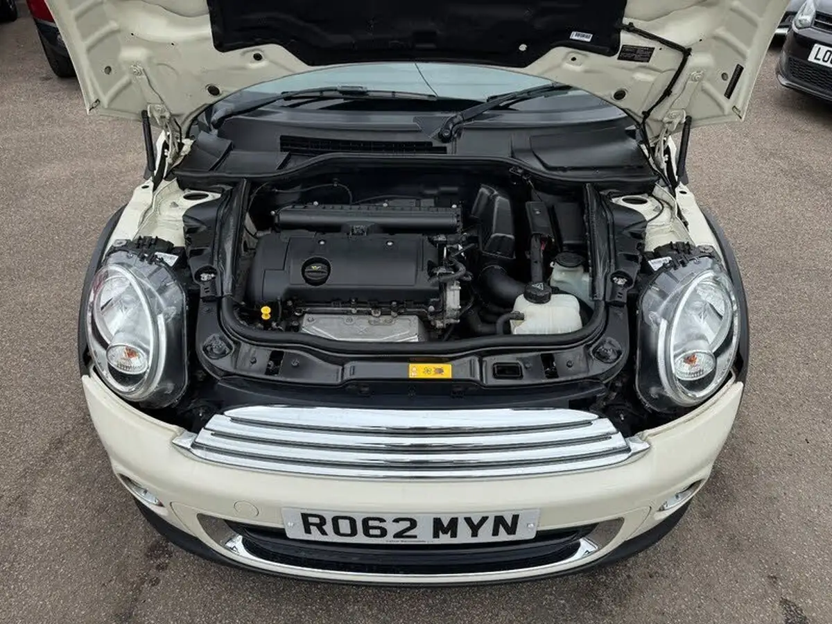 2012-mini-cooper-16-one-98bhp-sport-chili-hatchback-3d-big-10