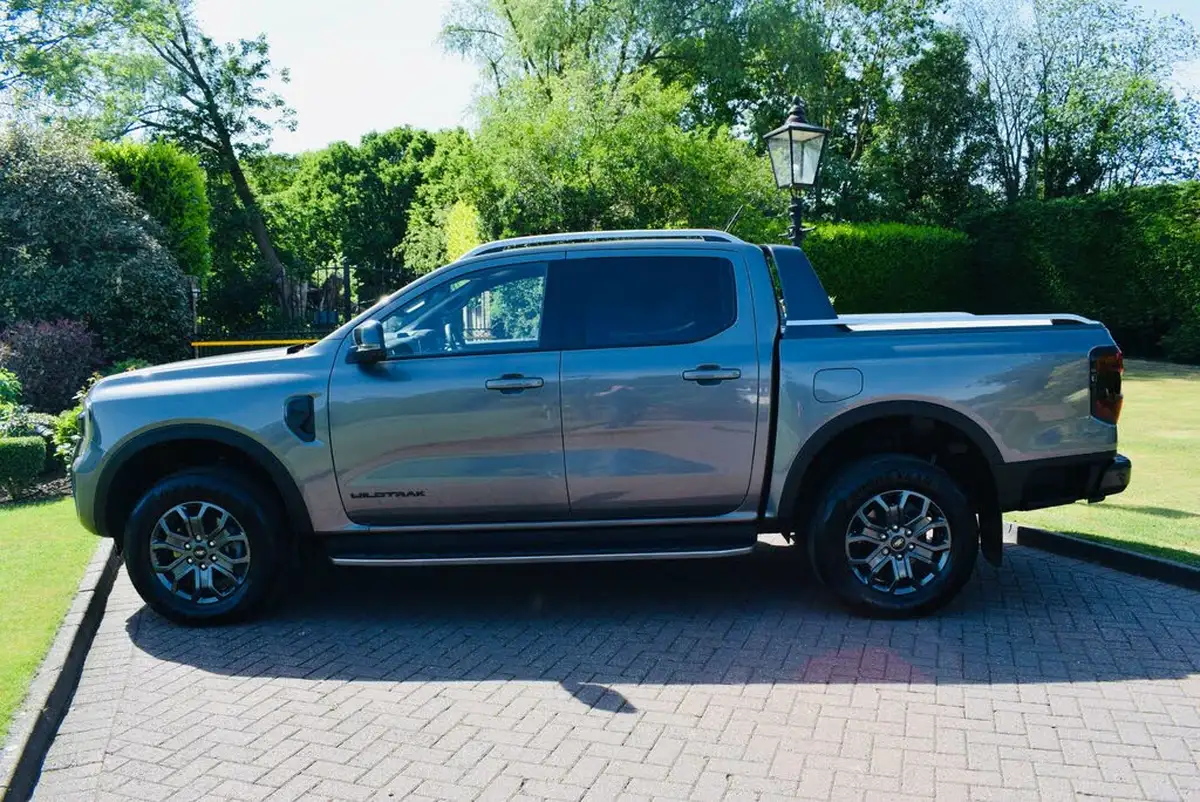 2024-ford-ranger-20-ecoblue-wildtrak-double-cab-205pseu6d-big-1