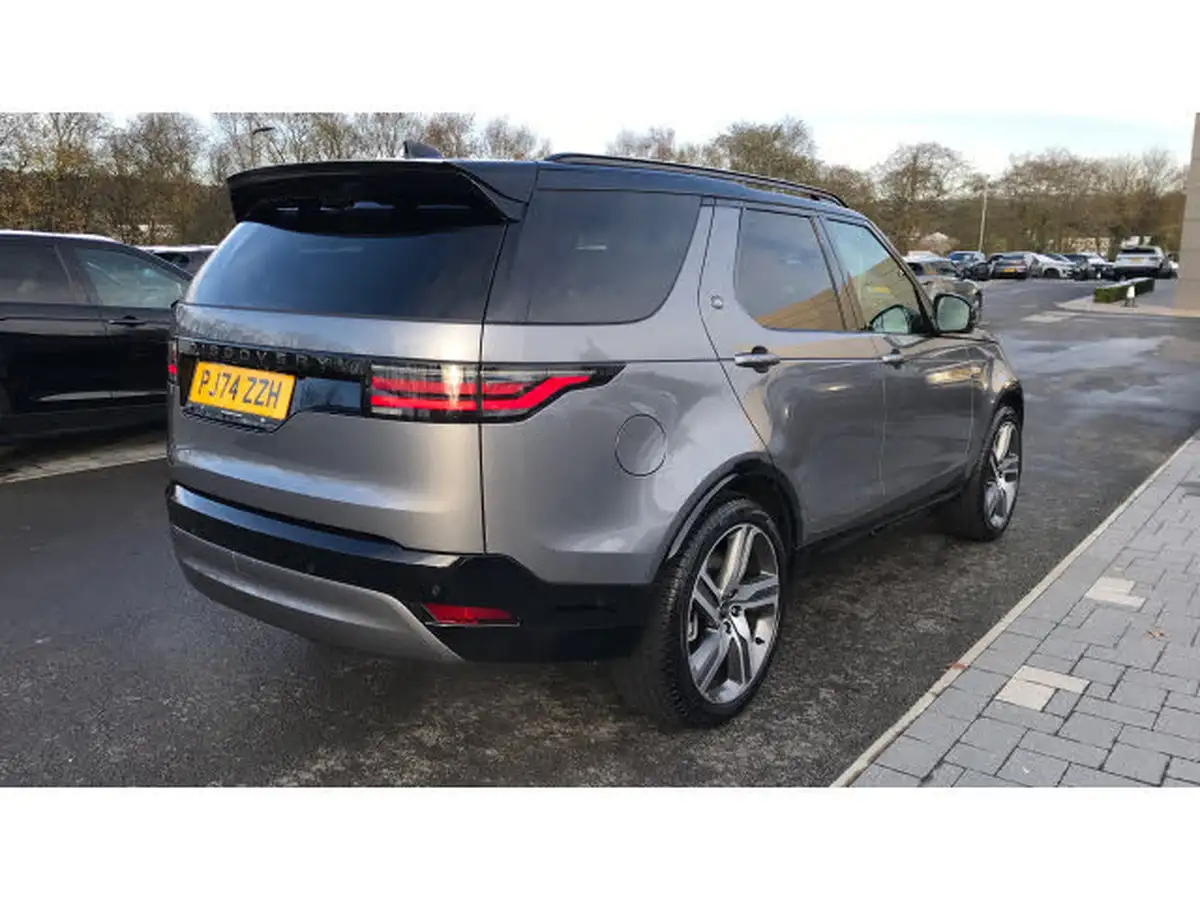 2024-land-rover-discovery-30-d350-dynamic-hse-big-40
