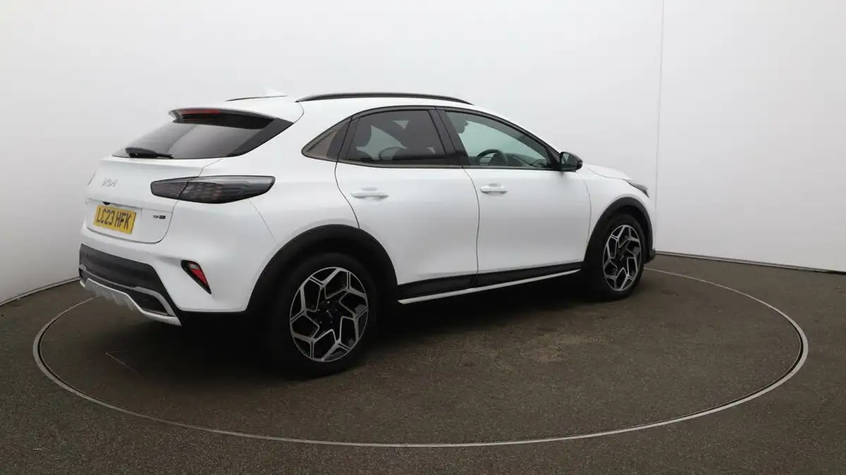 2023-kia-xceed-15-t-gdi-gt-line-158bhp-big-52
