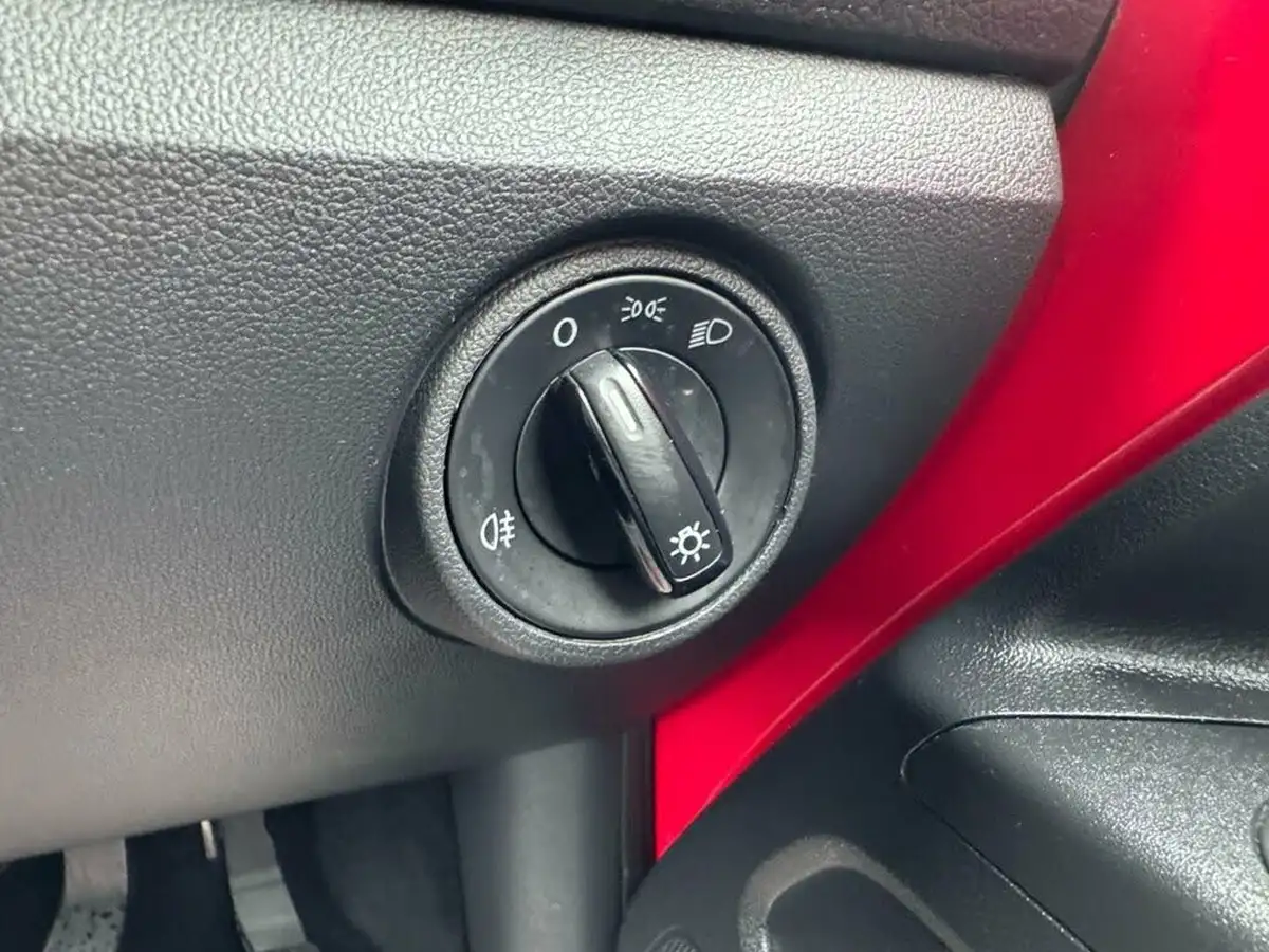 2014-skoda-citigo-10-se-60ps-5d-big-24