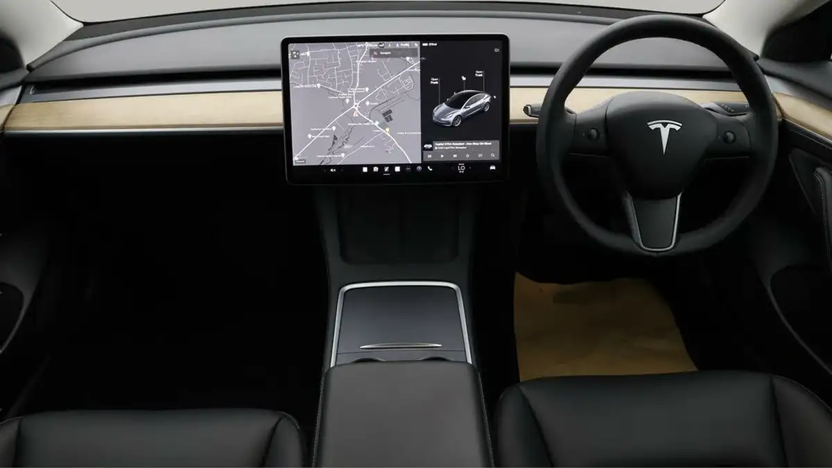 2021-tesla-model-3-e-long-range-awd-big-12