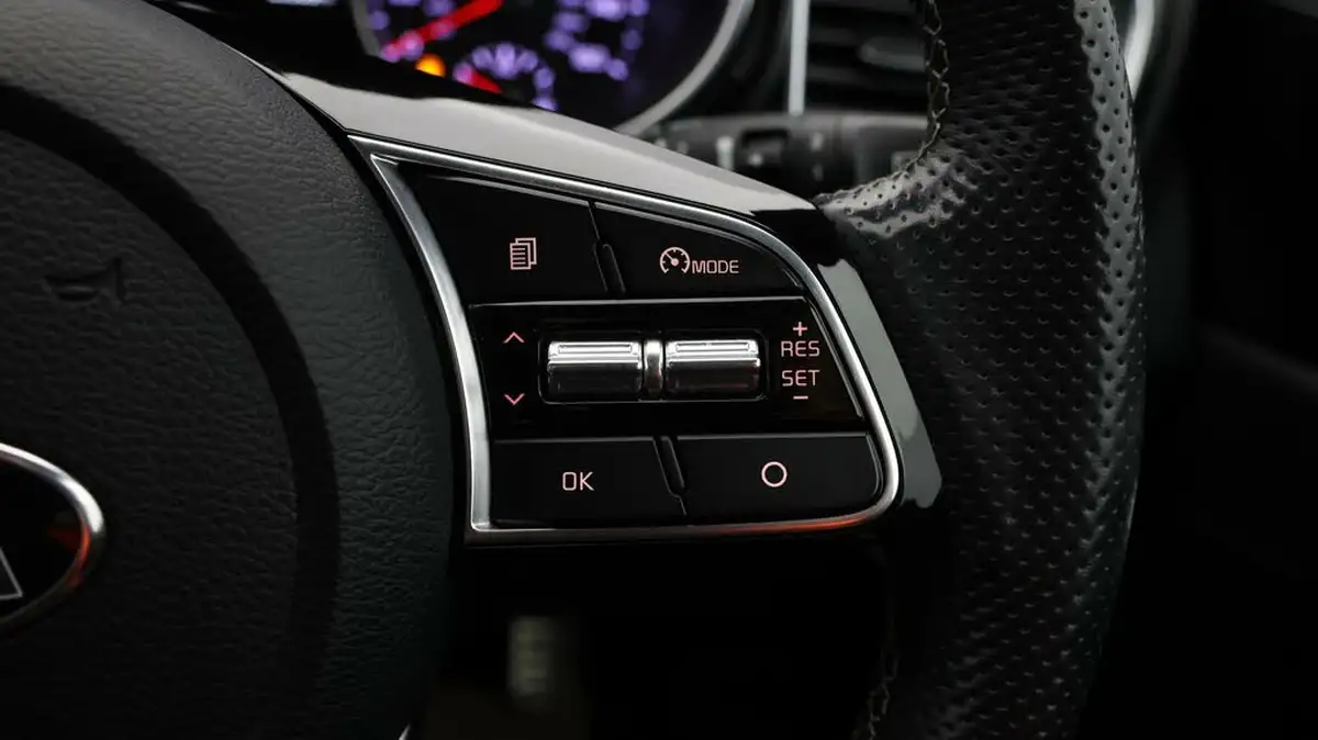 2021-kia-ceed-10-t-gdi-gt-line-big-22