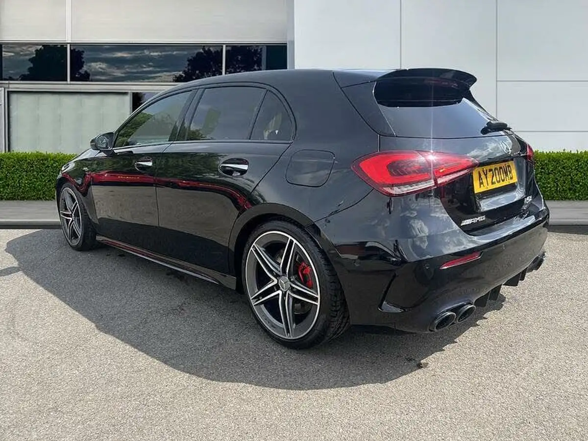 2020-mercedes-benz-a-class-20-a45-s-amg-big-3