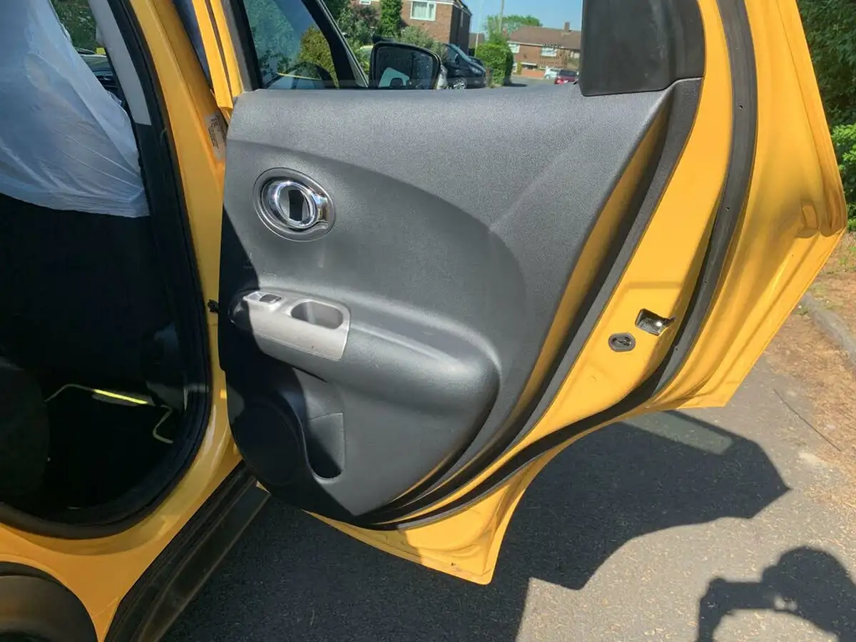 2015-nissan-juke-12-acenta-ss-big-28