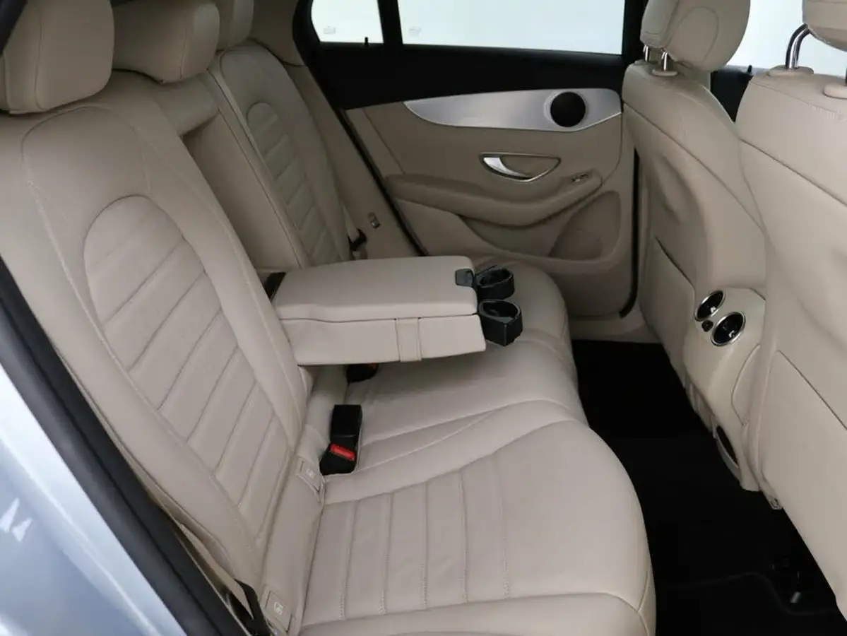 2017-mercedes-benz-glc-class-21d-glc250d-sport-ss-coupe-4d-big-16