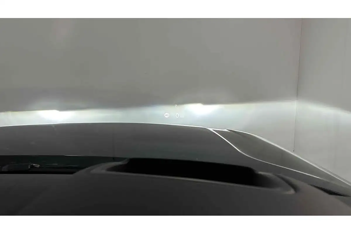 2019-land-rover-range-rover-30-sd-v6-vogue-big-43