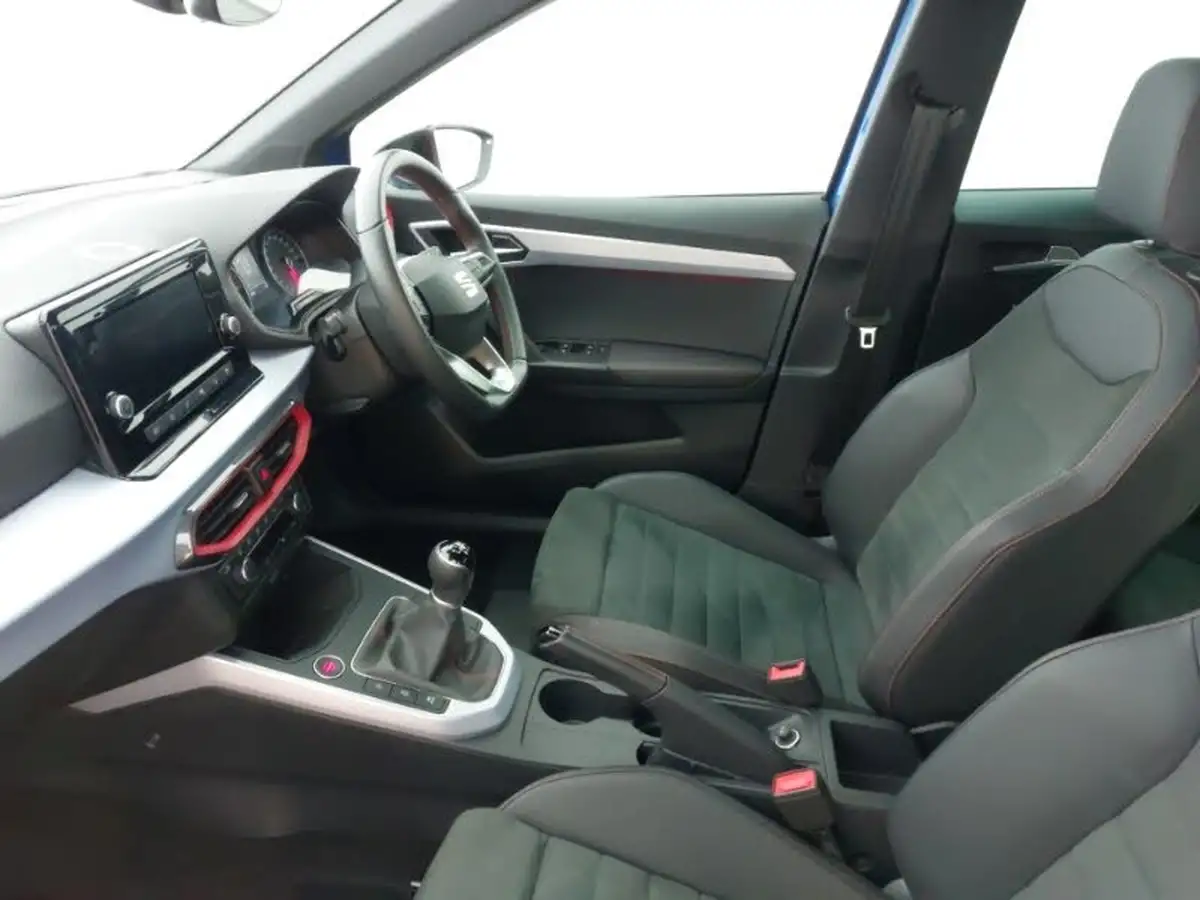 2023-seat-arona-10-tsi-fr-edition-big-4