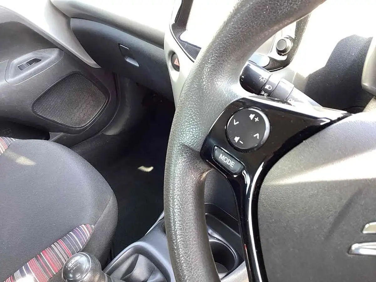 2016-citroen-c1-10-vti-feel-5d-big-22