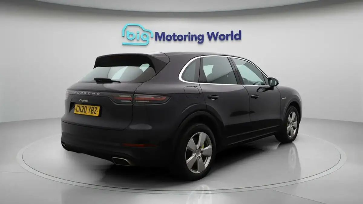 2020-porsche-cayenne-30-v6-e-hybrid-462ps-station-wagon-big-7