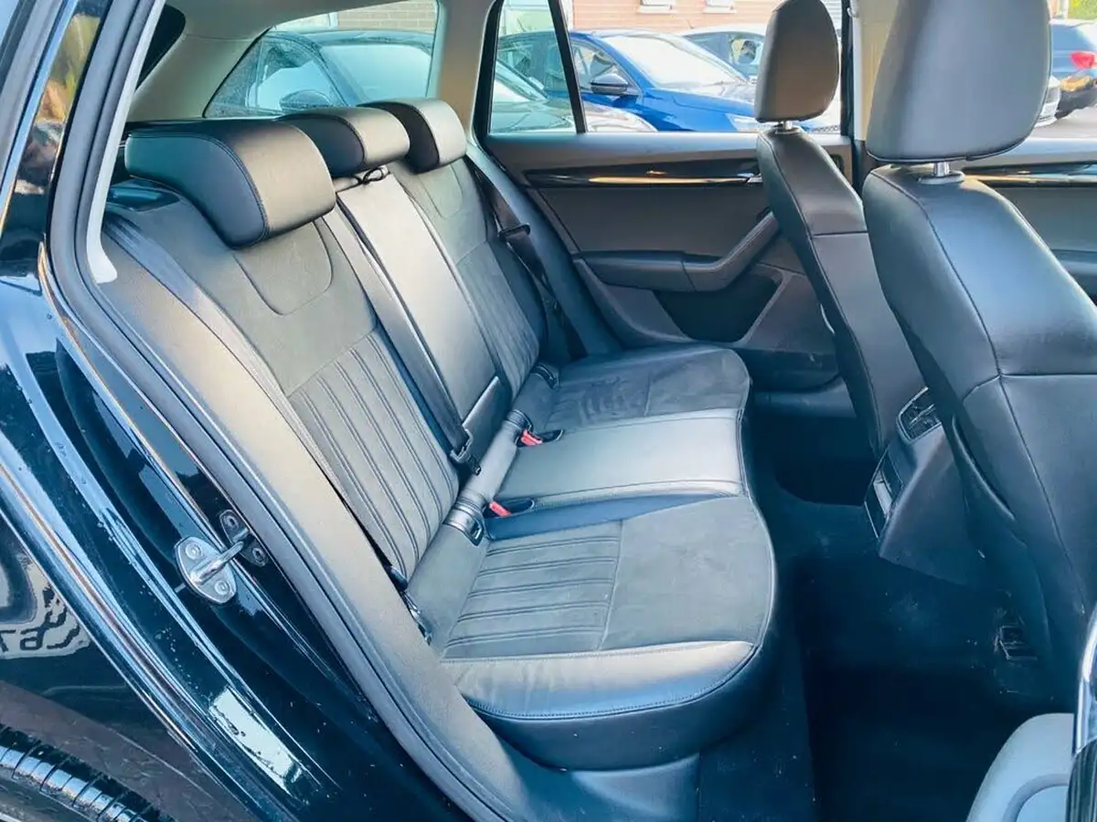 2018-skoda-octavia-16tdi-se-l-scr-estate-big-9