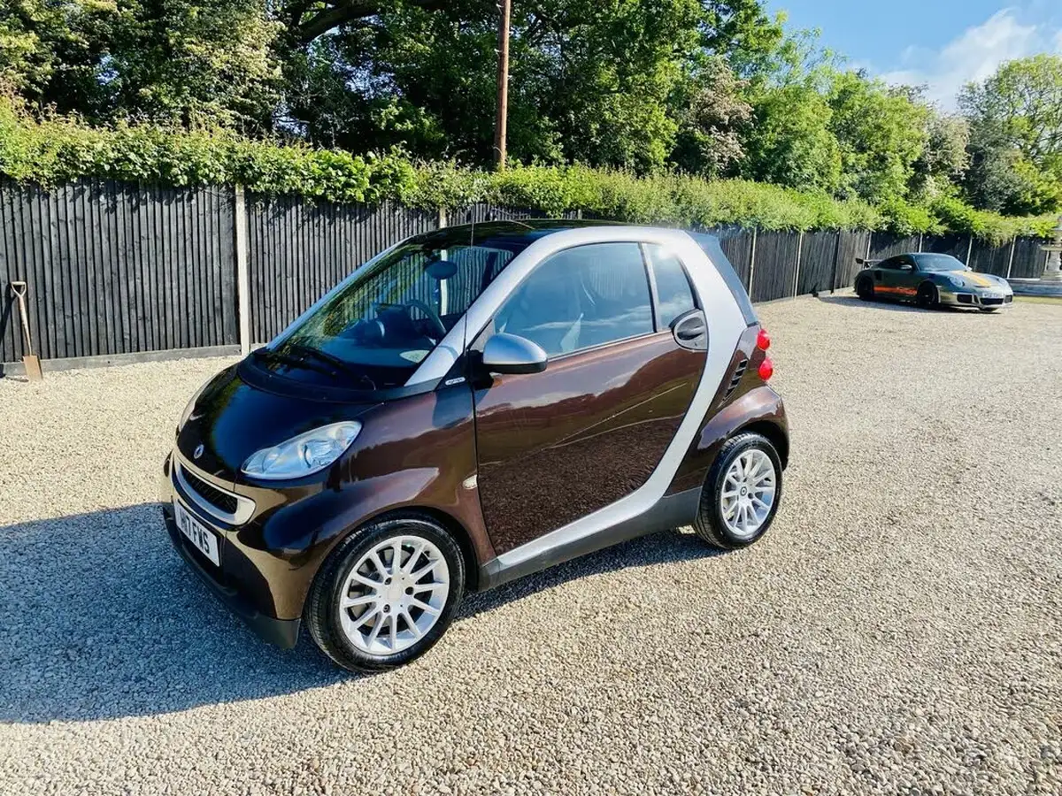 2009-smart-fortwo-10-passion-71bhp-coupe-big-4