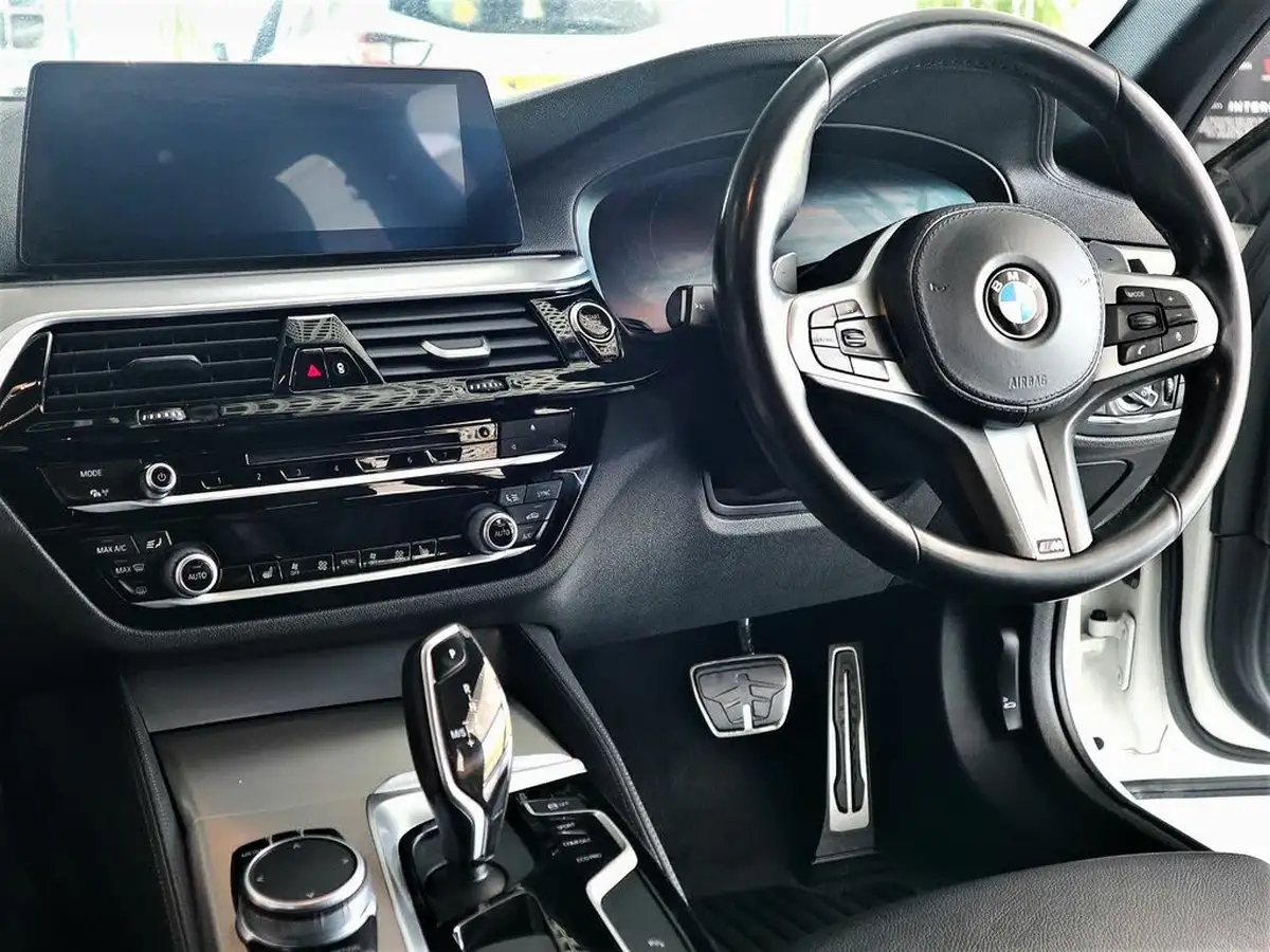 2019-bmw-5-series-20td-520d-m-sport-190bhp-plus-pack-saloon-4d-big-22