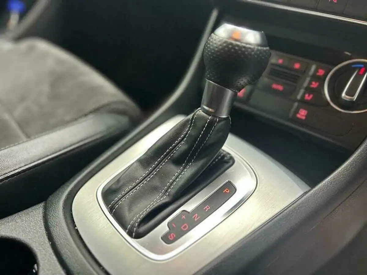 2015-audi-q3-20-tdi-quattro-s-line-plus-150ps-tronic-big-50
