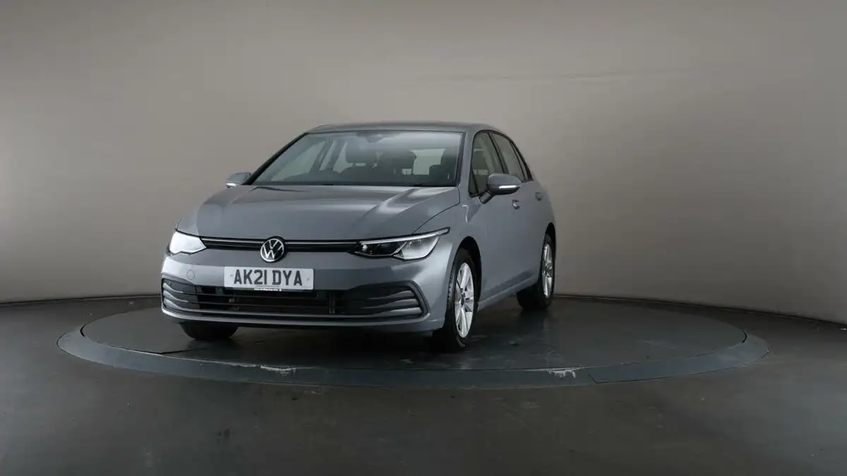 2021-volkswagen-golf-15-tsi-life-150ps-hatchback-big-45
