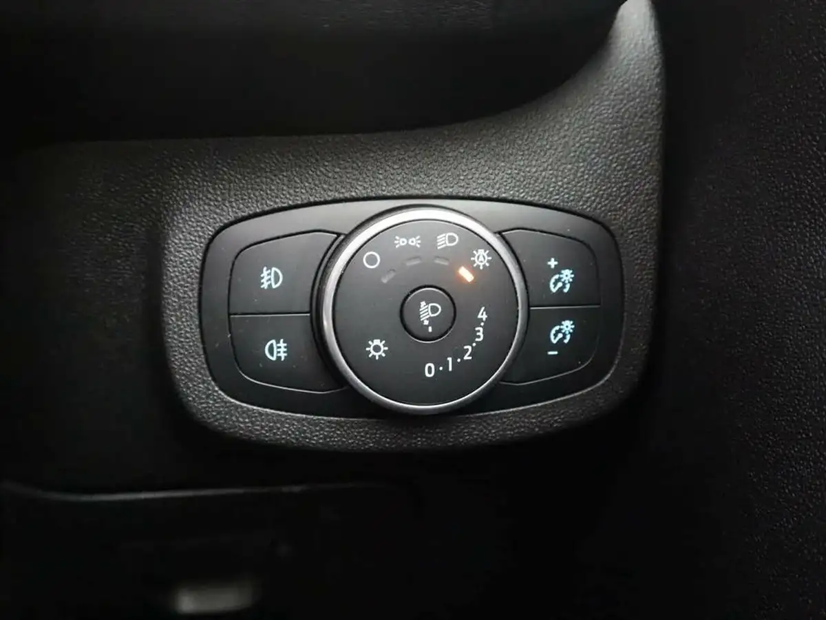 2019-ford-fiesta-10t-vignale-100ps-5d-auto-big-37