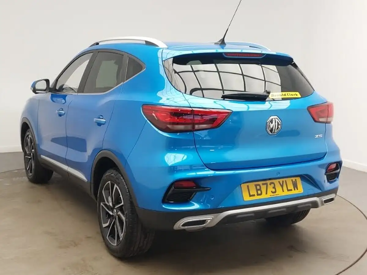 2023-mg-zs-suv-15-vti-tech-exclusive-big-1