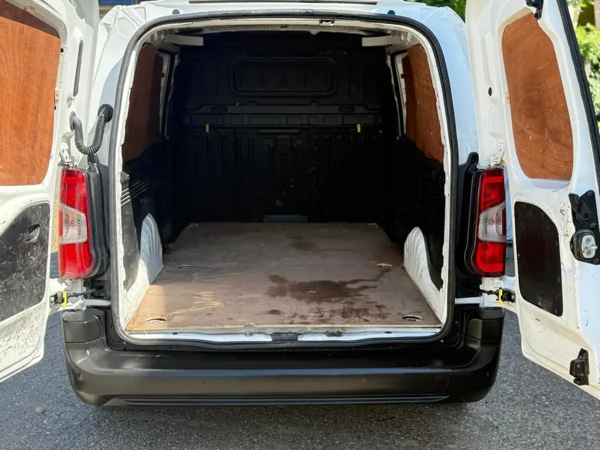 2020-peugeot-partner-15-bluehdi-950-professional-100ps-eu6dt-long-panel-big-9