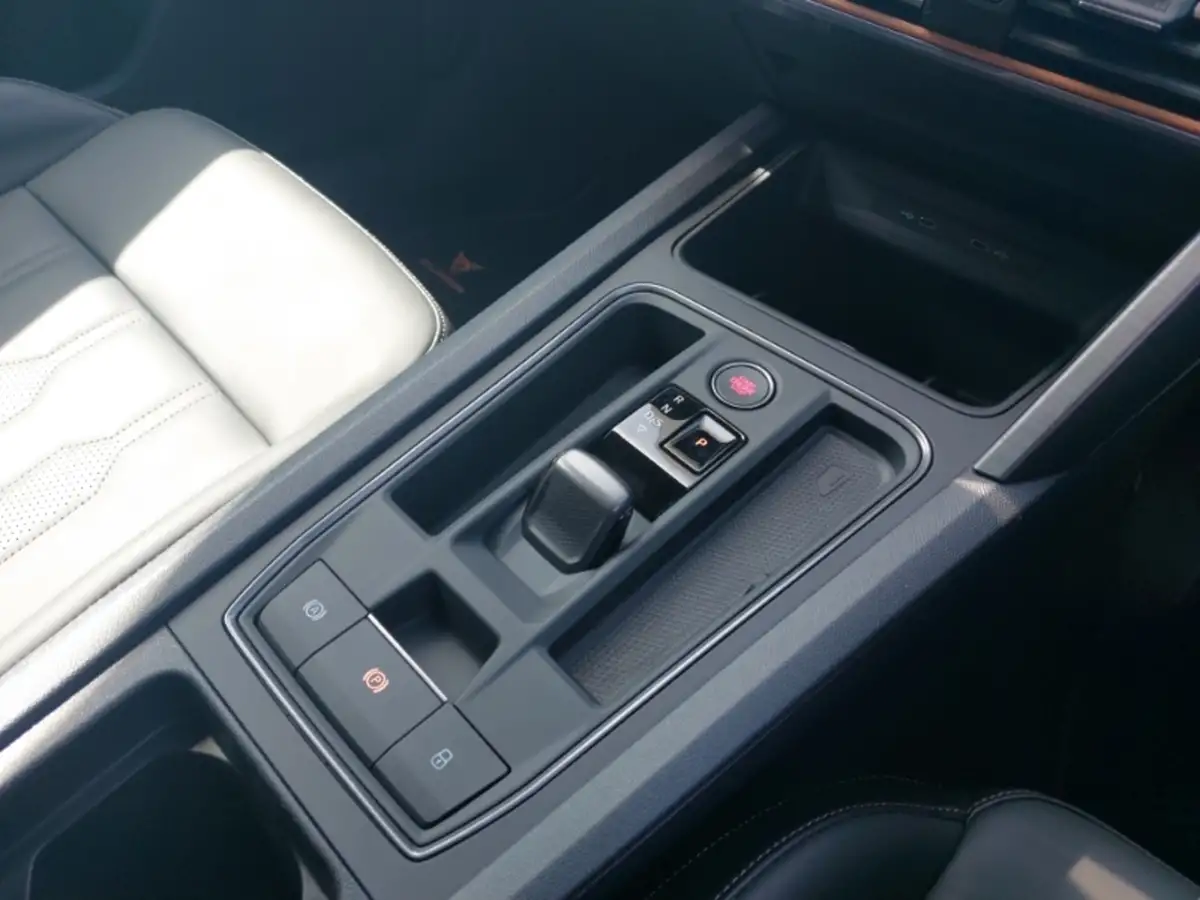 2025-cupra-leon-nf-15-tsi-v2-hatchback-big-17
