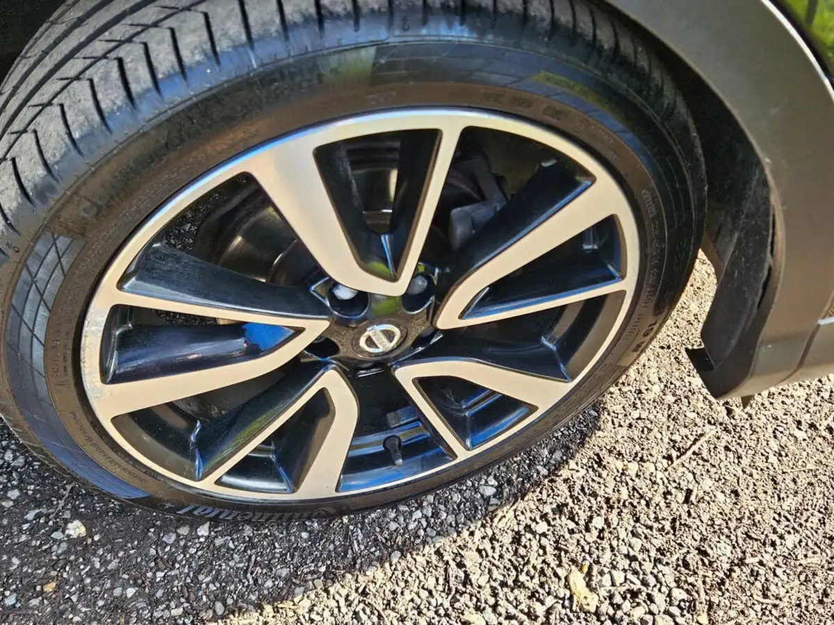 2017-nissan-qashqai-15dci-tekna-big-10